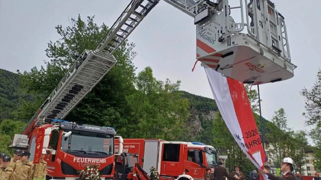 Fahrzeugsegnung der Freiwilligen Feuerwehr Kufstein Thumbnail